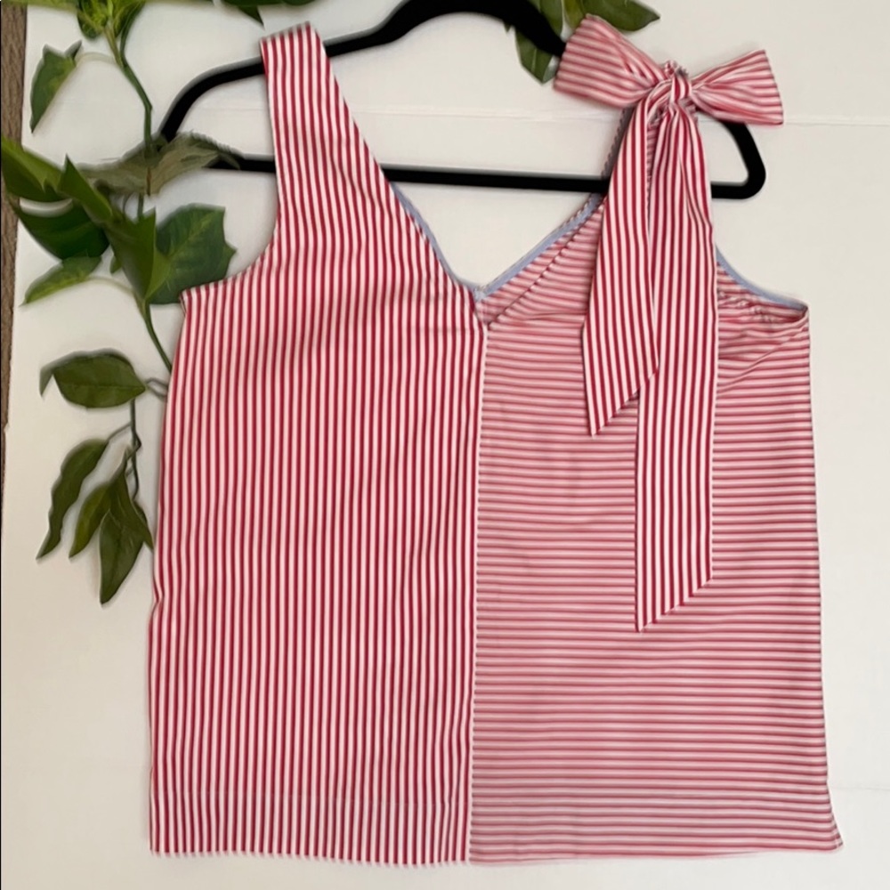 Vineyard Vines Top